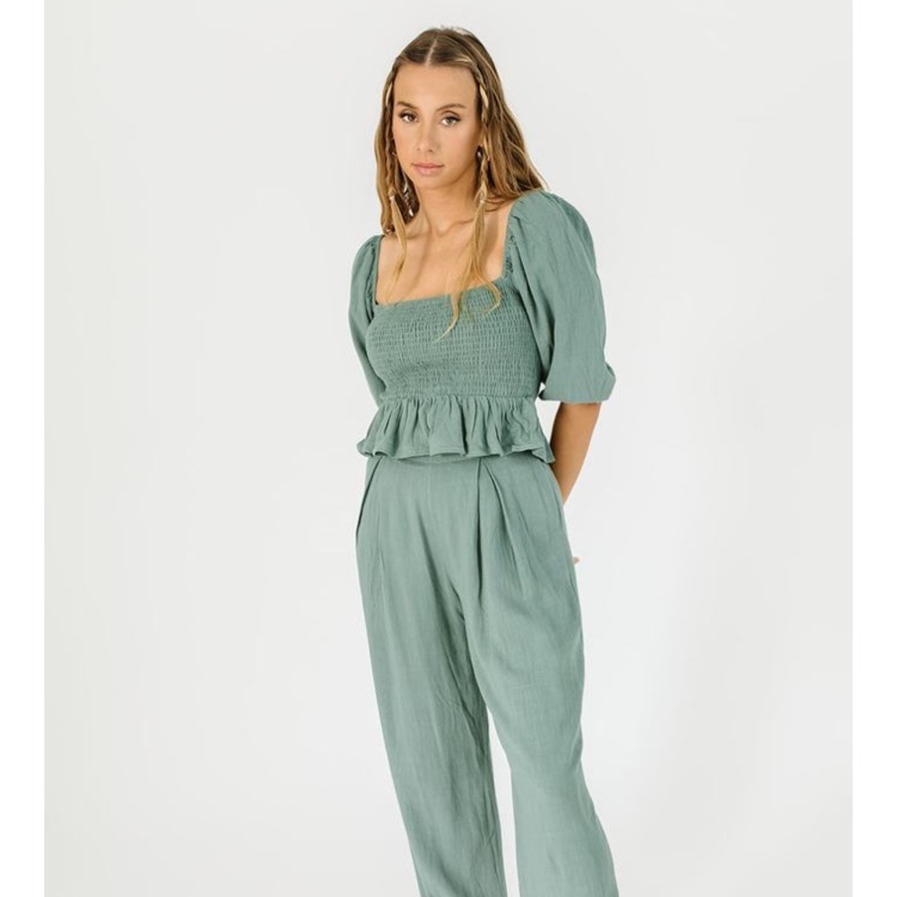 Teal matching set— pants and a top